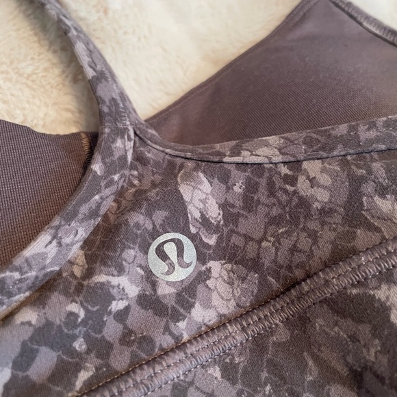 Lululemon Flow Y Nulu Bra in Hideaway Camo Lunar Rock Multi - Picture 7 of 8